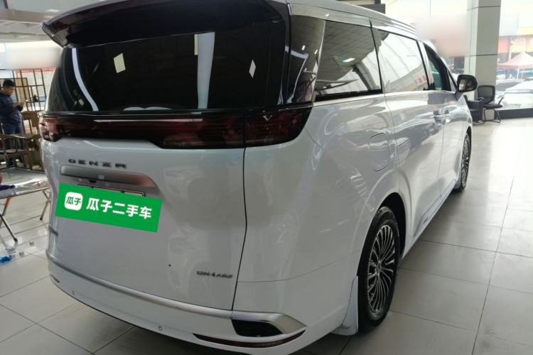 Used Denza D9 2022 DM-i 1040 Prestige Model