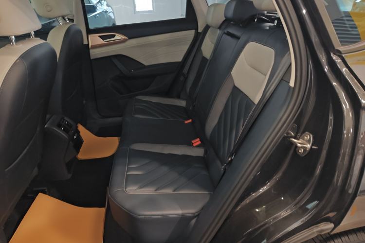 Used Volkswagen Tharu 2023 300TSI Two-Wheel-Drive Moonlight Edition Left Rear Seat