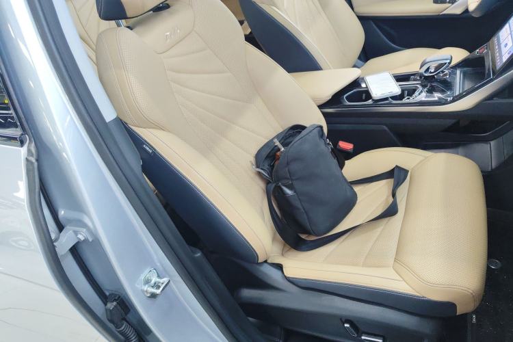 Used Geely Auto FX11 2023 1.5TD DCT Prestige Edition