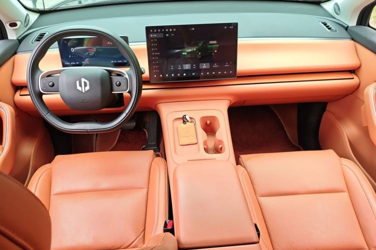 Used Leapmotor C16 2024 Range-Extended 200 Luxury Edition