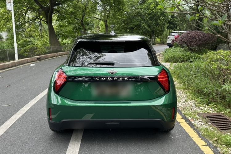 Used MINI Electric COOPER 2024 456km COOPER E Classic Edition
