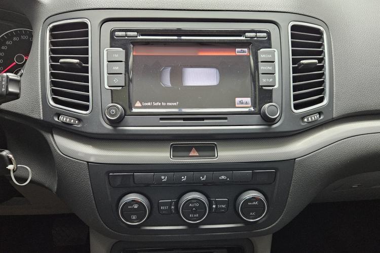 Used Volkswagen Sharan 2013 1.8TSI Standard Model
