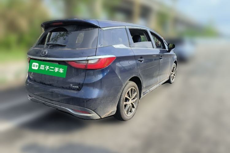 Used BYD Song MAX 2017 1.5T Manual Smart Connect Luxury 7-Seater
