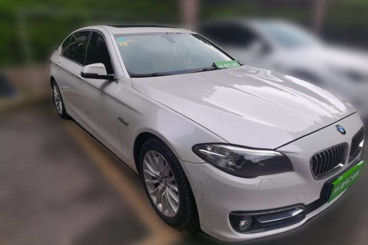 Used BMW 5 Series 2014 525Li Luxury Design Package
