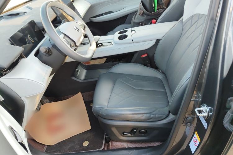 Used Changan UNI-Z New Energy 2024 Blue Whale Smart Electric iDD 125km Excellence Model
