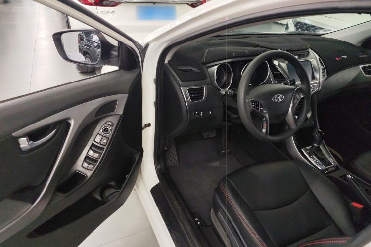 Used Hyundai Elantra (5th Generation / Langdong) 2016 1.6L Automatic Prestige Model