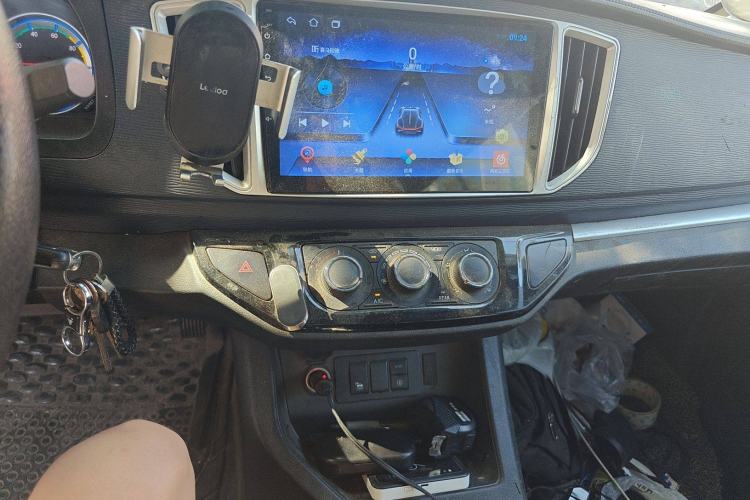 Used FORTHING Lingzhi M5 2022 Standard Version Base Model 7 Seats
