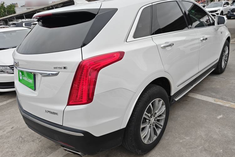 Used Cadillac XT5 2018 25T Luxury Model
