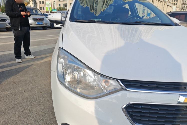 Used Chevrolet Sail 2015 Sail 3 1.5L AMT Happiness Sunroof Edition