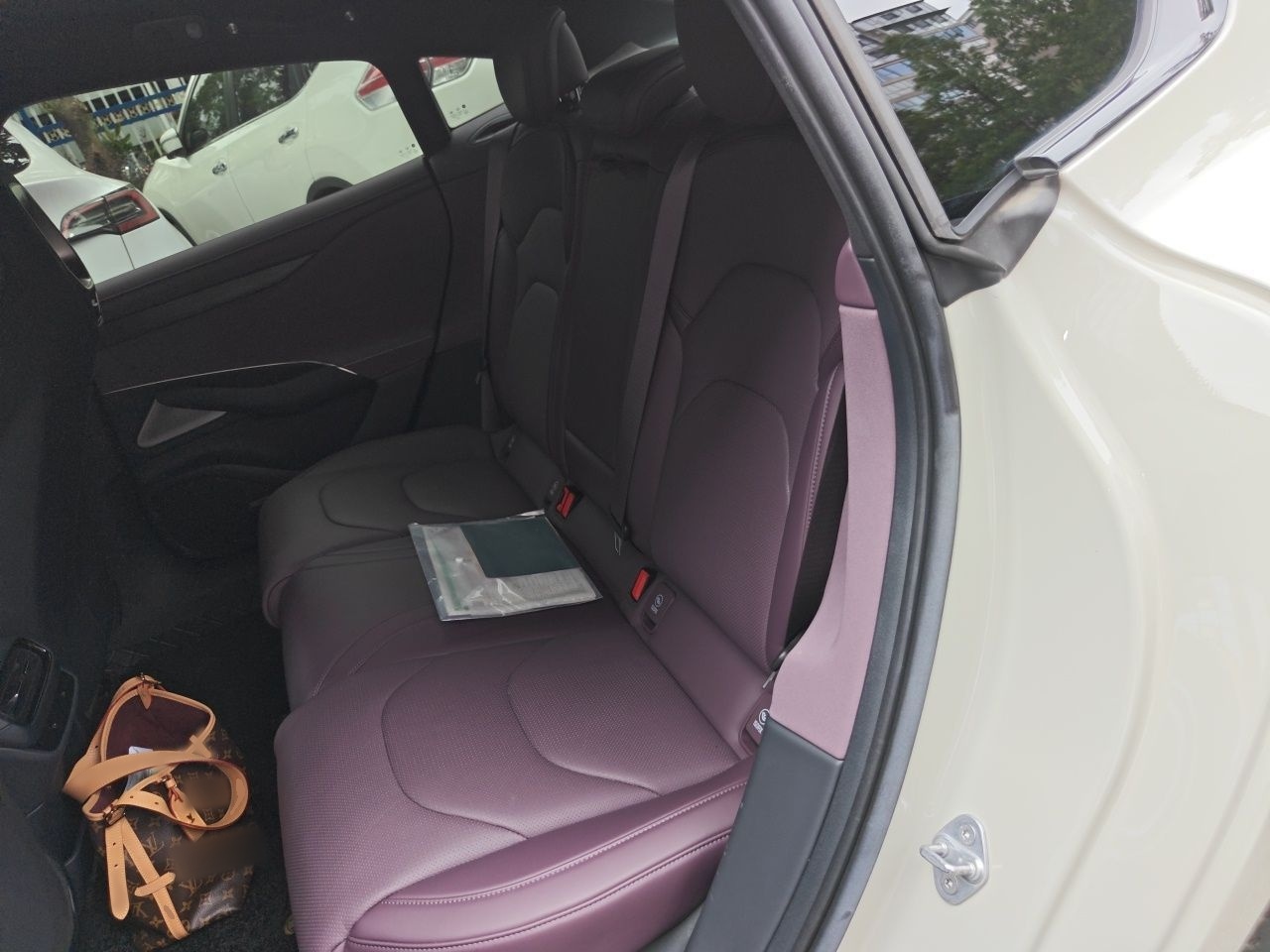 Xiaomi Auto SU7 2024 Four-Wheel Drive Ultra-Long Range Advanced Intelligent Driving Max Edition — снимка 20