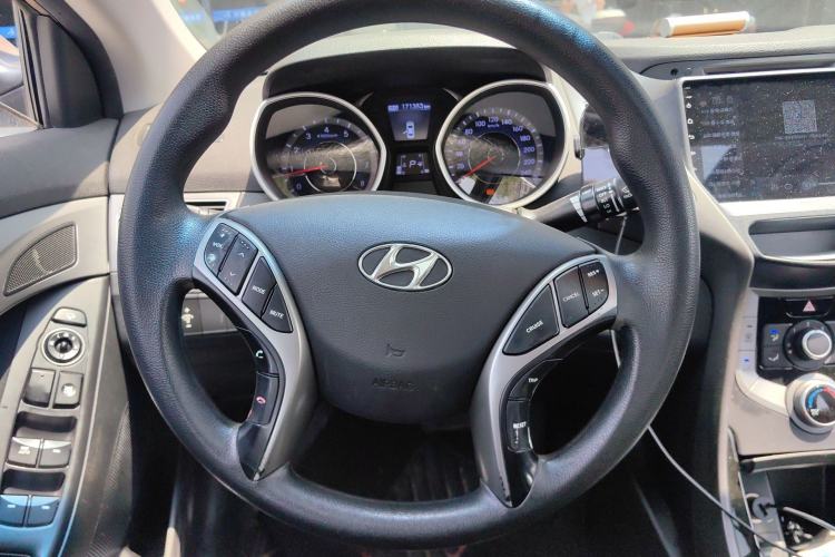 Used Hyundai Elantra (5th Generation / Langdong) 2015 1.6L Automatic Leading Model Steering Wheel