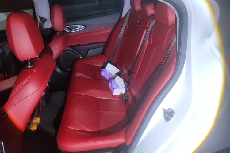 Used Alfa Romeo Giulia 2017 2.0T 200HP Luxury Edition Left Rear Seat