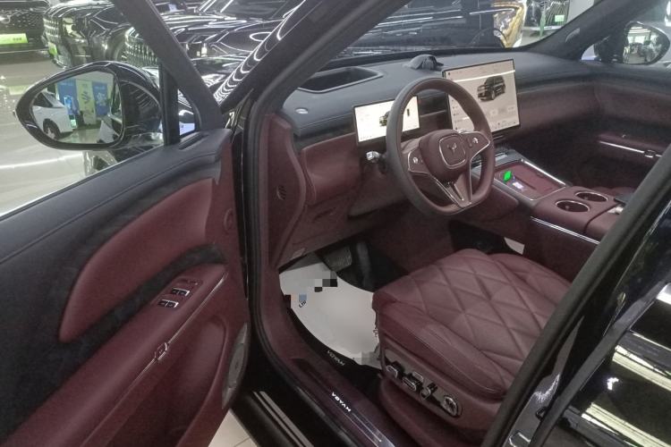 Used VOYAH Titan 2026 Model Max+ Driver Seat