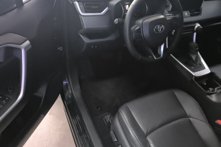 Used Toyota Wildlander 2020 Dual-Engine 2.5L E-CVT Two-Wheel Drive Luxury Edition Driver Seat