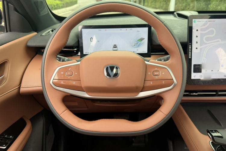 Used CHANGAN UNI-Z New Energy 2024 Blue Whale Smart Electric iDD 125km Leading Model Interior 3