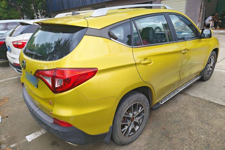 Used BYD Song 2016 GaiShi Edition 1.5TI Manual Elite Model
