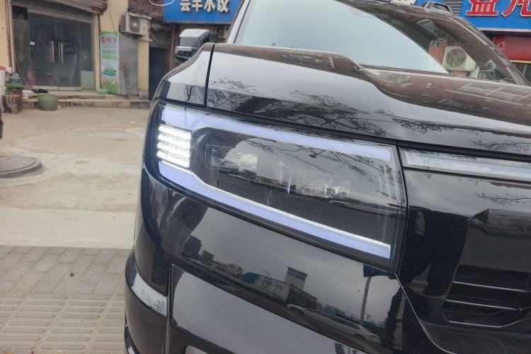 Used Formula Leopard 8 2025 Smart & Brave Flagship Edition 7 Seats