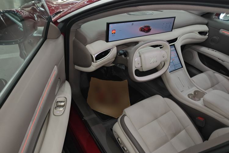 Used IM L6 2025 Max Driver Seat