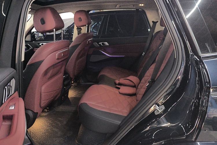 Used BMW X5 2023 xDrive 30Li Luxury M Sport Night Edition Package
