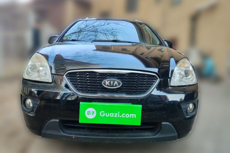 Used Kia Carens 2011 2.0L 7-Seater Automatic Standard Edition Front