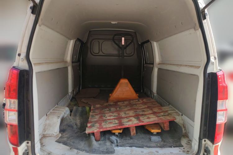 Used Jinbei New Hiace X30L 2021 1.5L Wealth Van Non-Air-Conditioned Version China VI Standard SWC15M Trunk