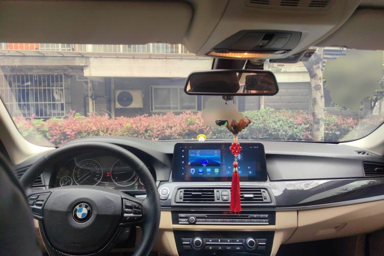 Used BMW 5 Series 2013 520Li Elegant Edition Center Console