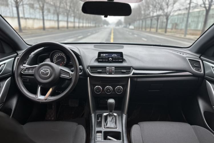 Used Mazda CX-4 2018 2.0L Automatic Two-Wheel Drive Blue Sky Dynamic Version China VI Standard