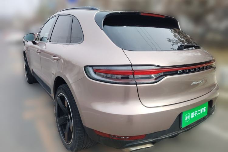 Used Porsche Macan 2018 Macan 2.0T Rear Left 45 Deg