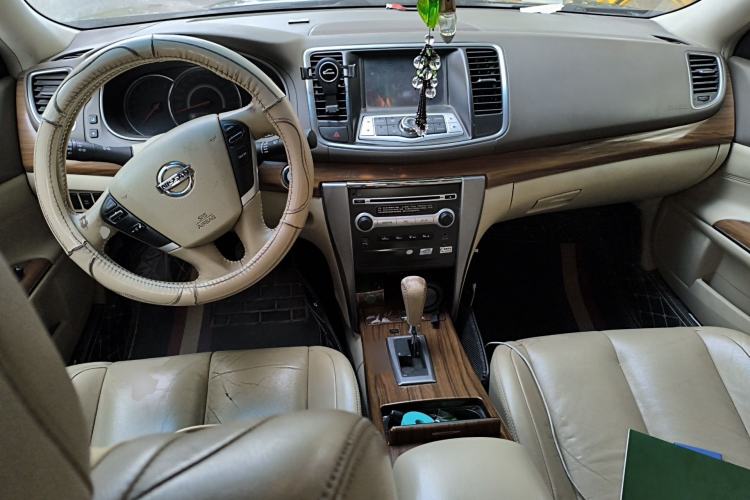 Used Nissan Teana 2012 2.5L XL Smart Enjoyment Version Center Console