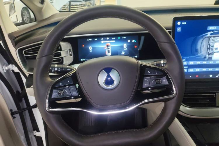 Used Denza D9 2024 DM-i 980 Four-Wheel Drive Flagship Model