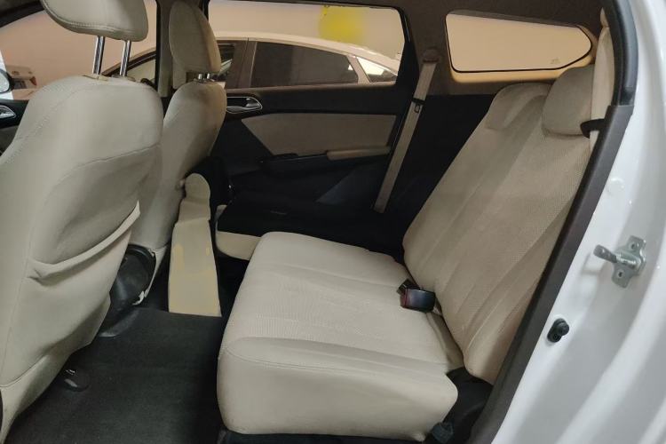 Used Baojun 310W 2017 1.5L Manual Comfort Version China VI Emission Standard