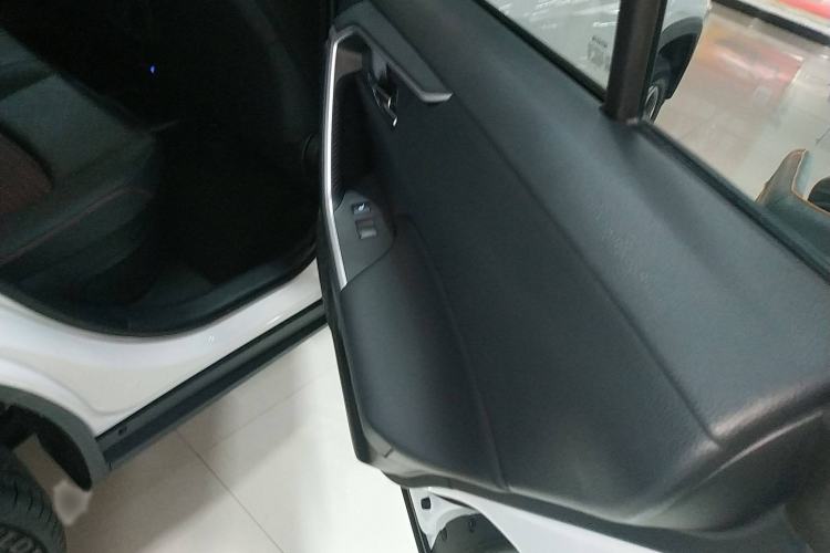 Used Toyota RAV4 Rongfang Plug-in Hybrid 2021 2.5L Two-Wheel Drive Elite Pro
