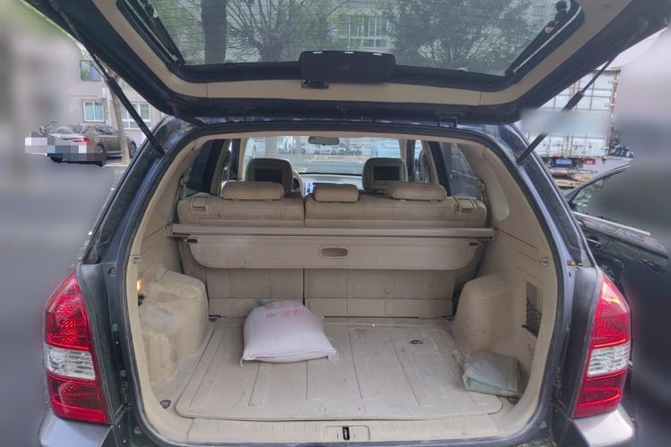 Used Hyundai Tucson 2009 2.0L Automatic Two-Wheel Drive with Sunroof
