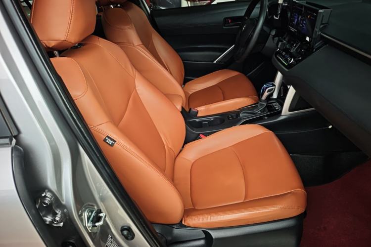 Used Toyota Corolla Cross 2023 Dual-Motor 2.0L Elite Edition Right Front Seat