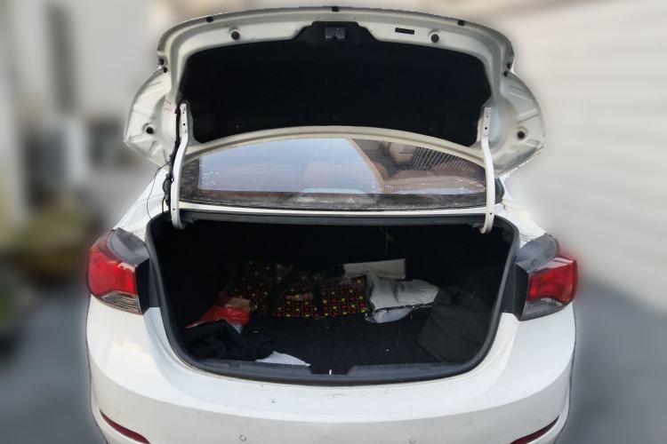 Used Hyundai Elantra (5th Generation / Langdong) 2016 1.6L Automatic Smart Version
