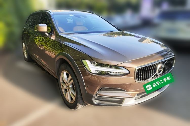 Used Volvo V90 2017 Cross Country T5 AWD Smart Range Edition