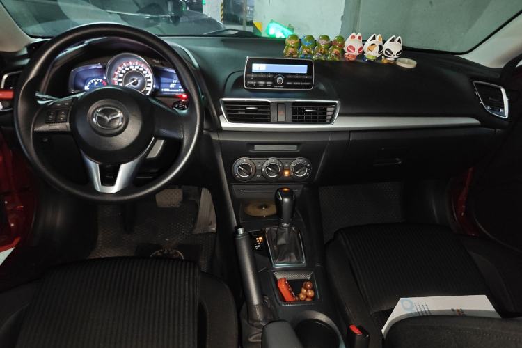 Used Mazda 3 Axela 2014 Sedan 1.5L Automatic Comfort Model