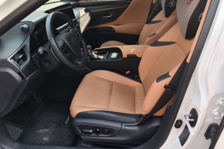 Used Lexus ES 2022 300h Excellence Edition