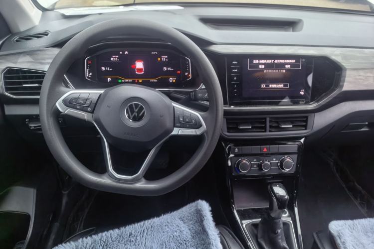 Used Volkswagen Tacqua 2020 1.5L Automatic Yue
