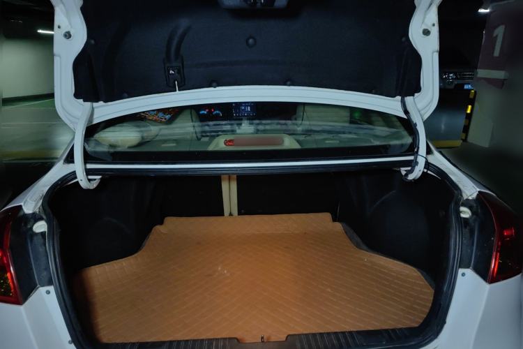 Used Buick Excelle 2015 1.5L Automatic Classic Model
