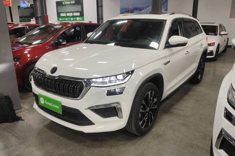 Used Skoda Kodiaq 2023 Facelifted TSI330 7-Seater Two-Wheel-Drive Luxury Edition