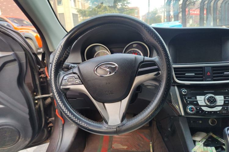 Used Soueast V5 Lingzhi 2012 1.5L Manual Luxury Version Steering Wheel
