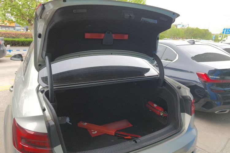 Used Audi A4L 2019 40 TFSI Fashion Version China V