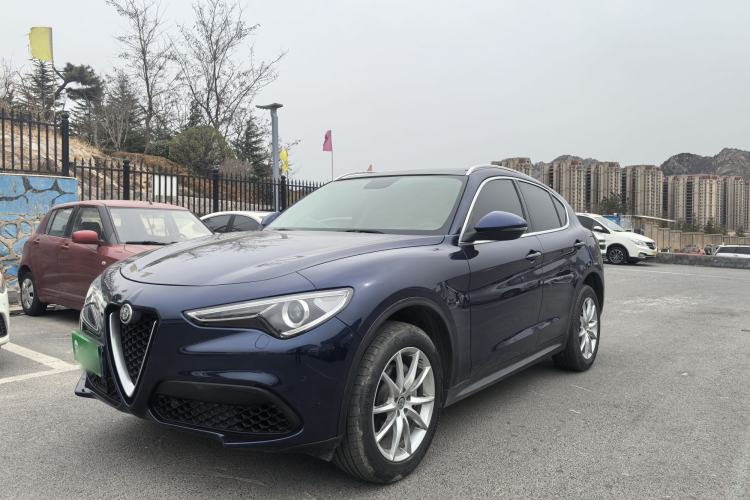Used Alfa Romeo Stelvio 2017 2.0T 200HP Luxury Edition
