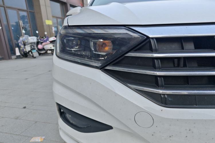 Used Volkswagen Sagitar 2019 280TSI DSG Comfort Version China VI Standard Right Front Headlight