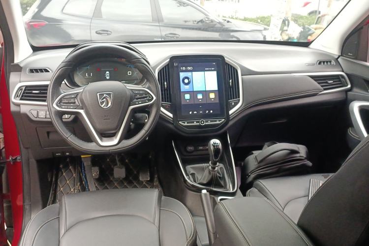 Used Baojun 530 2021 Global Car Anniversary Edition 1.5T Manual Prestige Model 7 Seats
