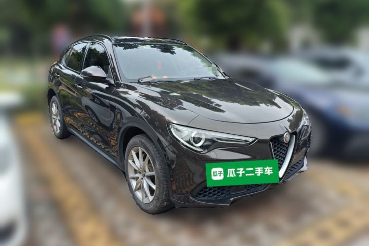 Used Alfa Romeo Stelvio 2017 2.0T 200HP Luxury Edition
