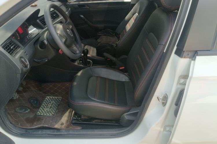 Used Volkswagen Santana 2015 1.6L Manual Fashion Edition Left Front Seat