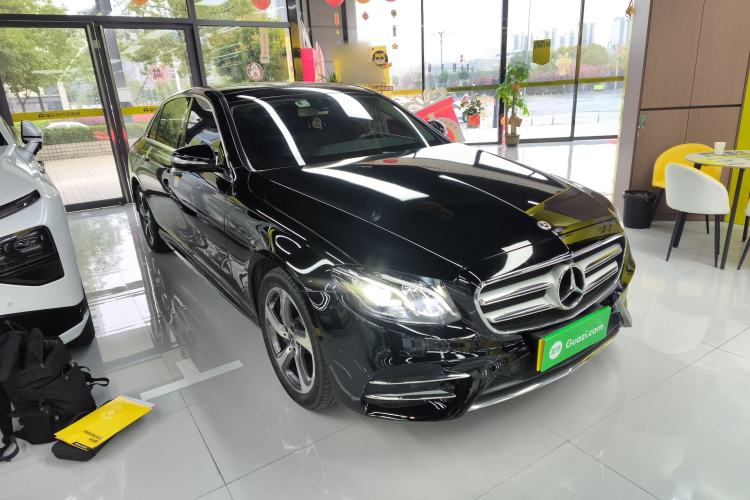 Used Mercedes-Benz E-Class 2019 E 300 L Sporty and Stylish Model
