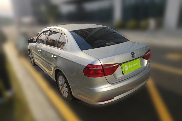 Used Volkswagen Lavida 2013 Restyled Classic 1.6L Manual Comfort Edition
